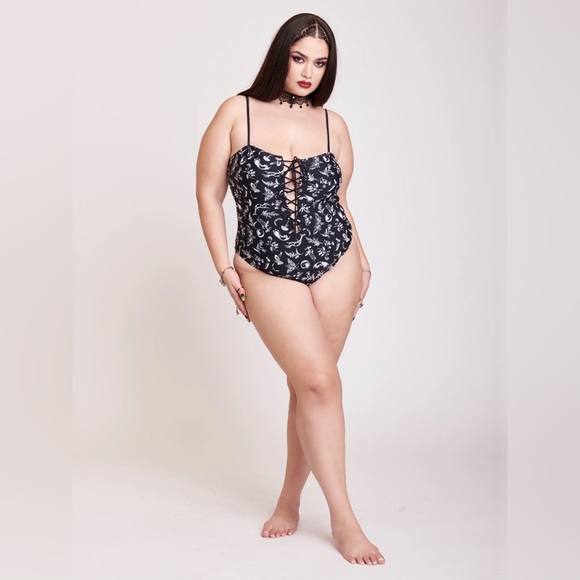MIDNIGHT HOUR Forest Findings Lace Up Swimsuit - Picture 2 of 10